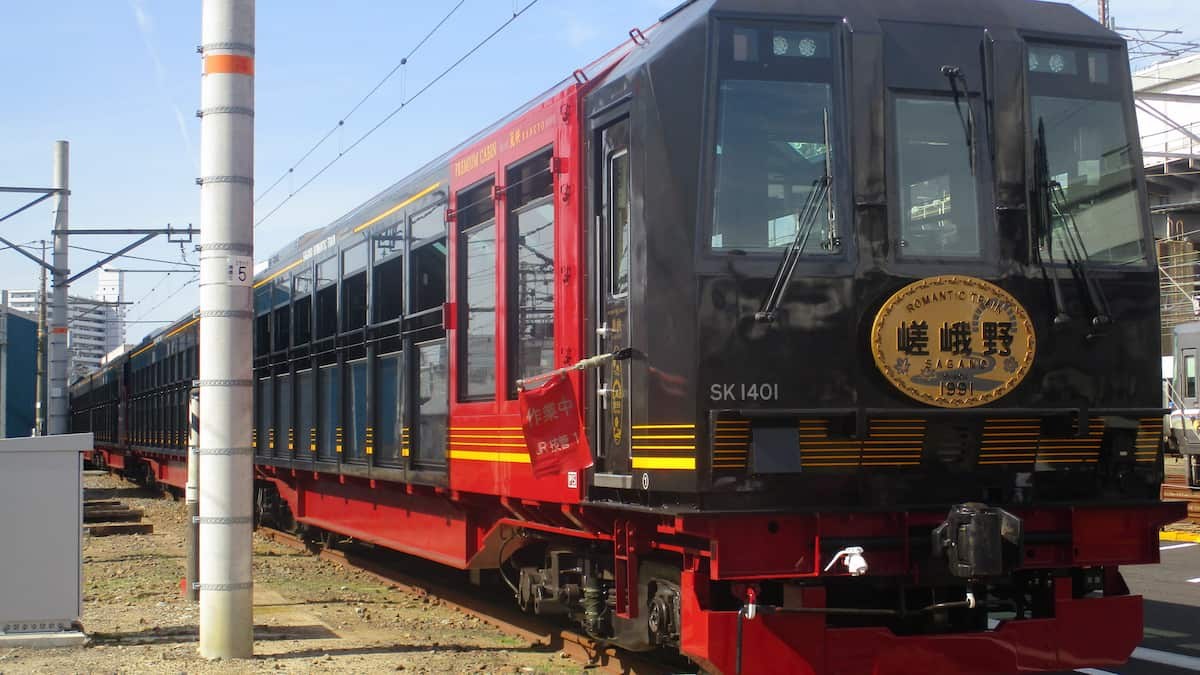 嵯峨野觀光鐵道向媒體公開的新型小火車